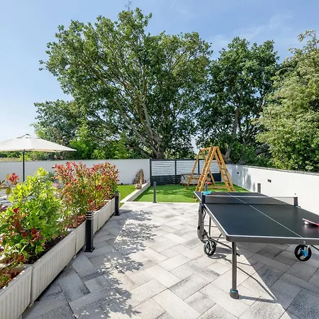 Antares - Mit Pool Willa